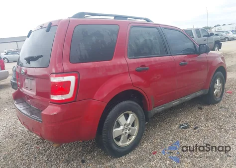 2010 Ford Escape Xlt from USA, damaged, VIN 1FMCU0D75AKB09855